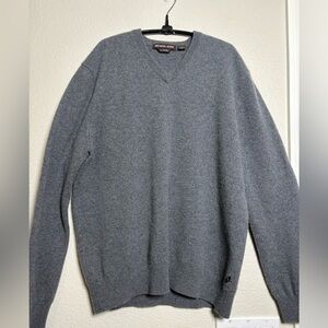 Michael Kors Cashmere Men's V-Neck Sweater in Charcoal. Size L, Mid Weight.